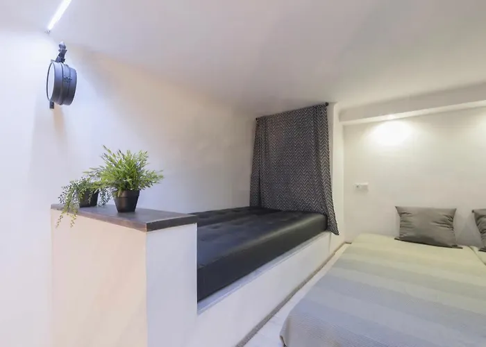 Apartament Mehdi 2 *