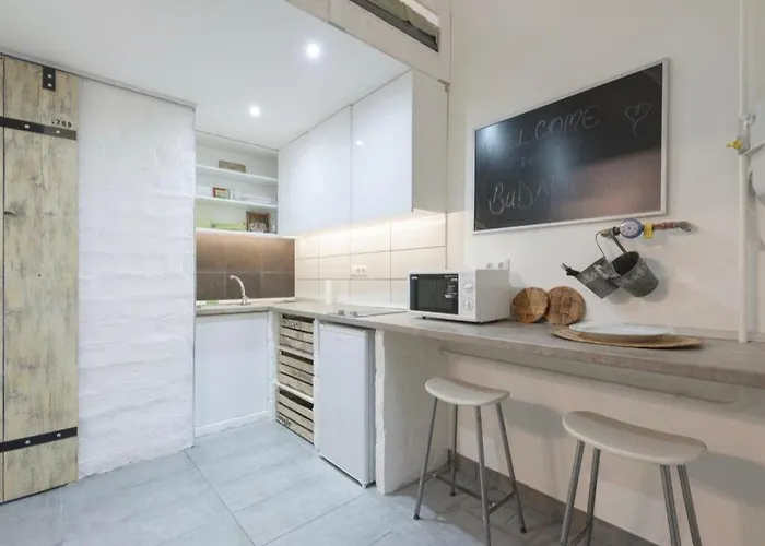 Apartament Mehdi 2 *